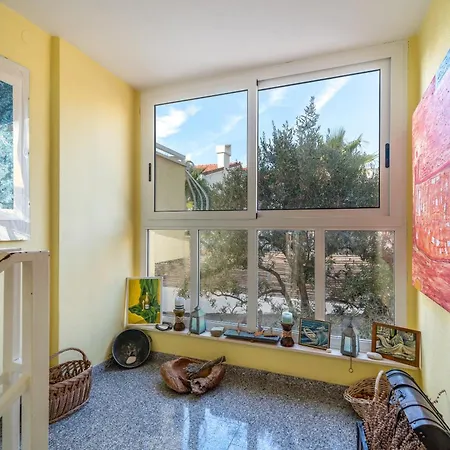 Anja With Garden, Balcony And Sea View, 3 Min Walk To The شقة *